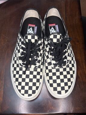 Vans Checkerboard Black and White Low-Top Sneakers No Box